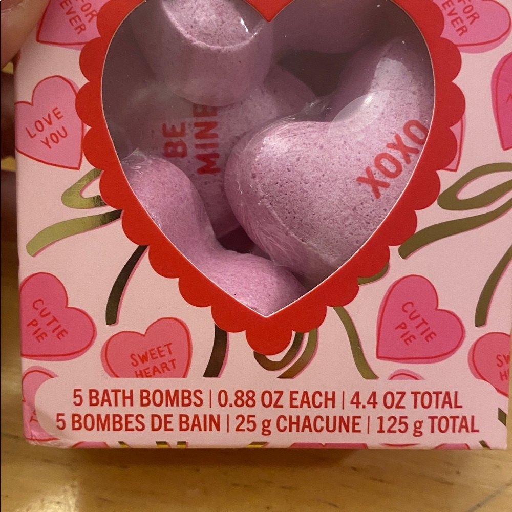 Set of 5 pink heart shaped Bath Bombs Sparkling citrus scent. Valentine’s Day - Picture 4 of 5